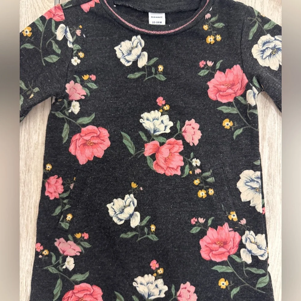 Old Navy Black and Pink Long Sleeve Dress